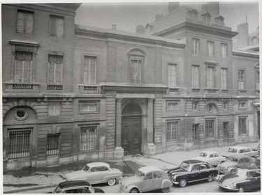 L'École en 1961, façade du 28 rue des Saints-Pères