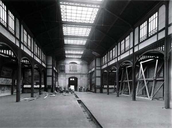 Démolition de la galerie des modèles, 1954.